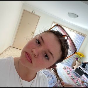 Meet your Posher, Jade